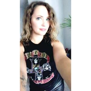 Meet your Posher, Stephanie